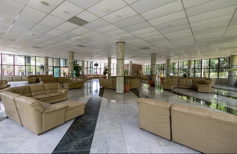 Salão de estar do Cemitério Jaraguá